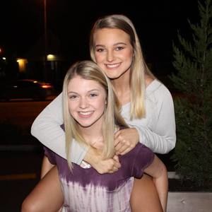 Meet your Posher, Carleena